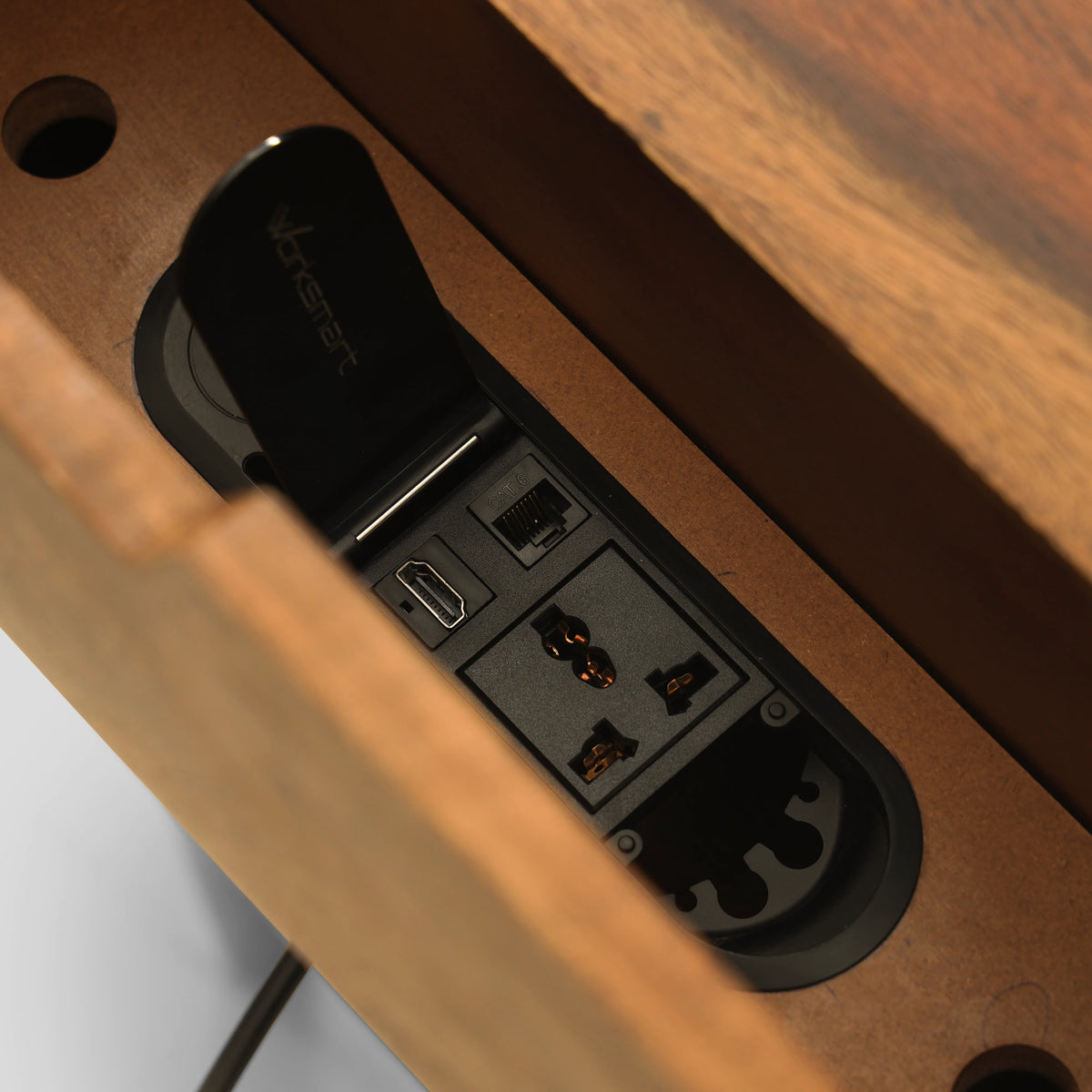 Smart Side Table – Zior